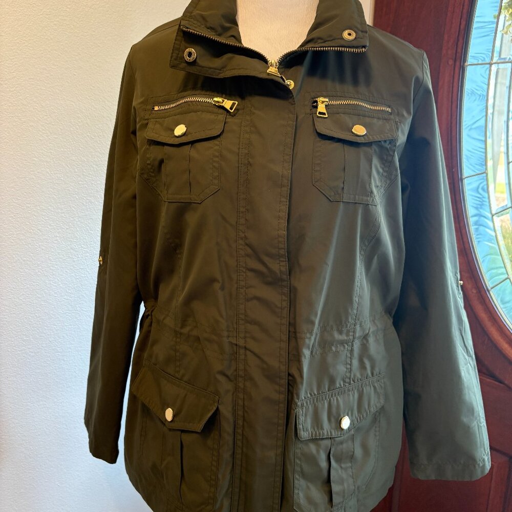 Style & Co. Sport Petite Size PS Women's Windbreaker Gold Accents Very Nice